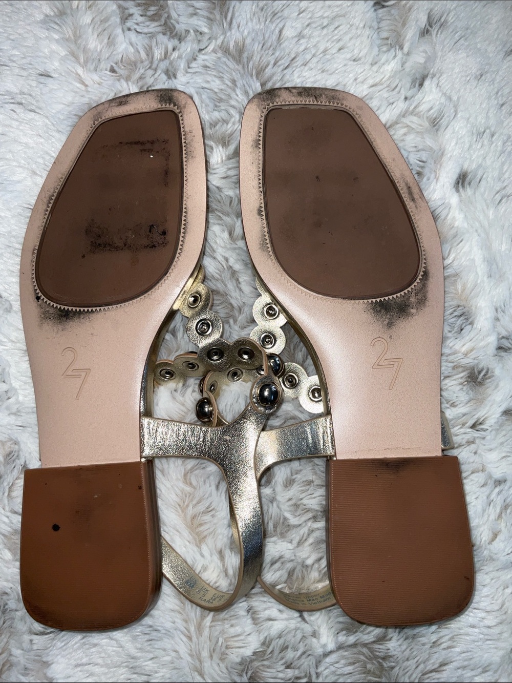 27Edit Naturalizer Metallic T-Strap Sandals in Gold with Silver Accents - Picture 3 of 5